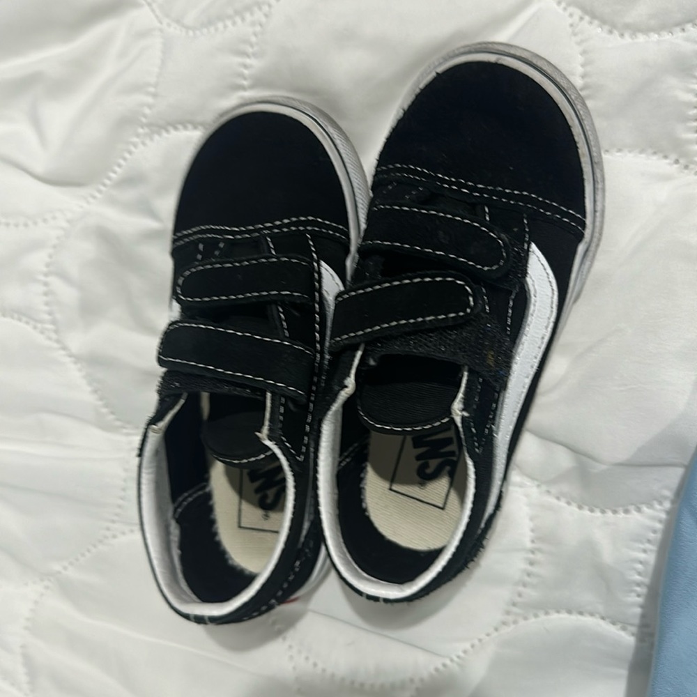 Toddler size 9 Vans